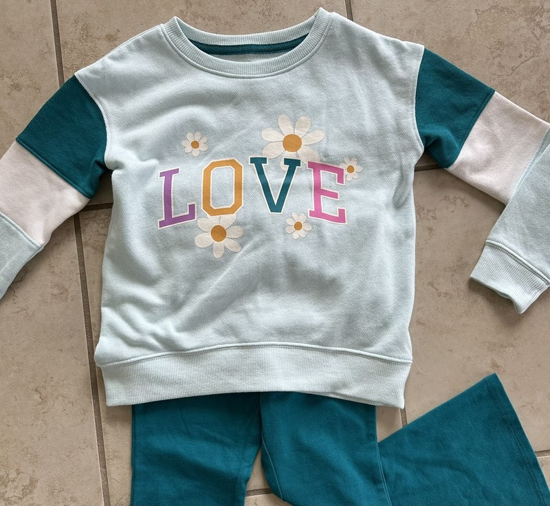 Jumping Beans Size 5T Girl’s 2 Piece Active Set. NWT. gallery