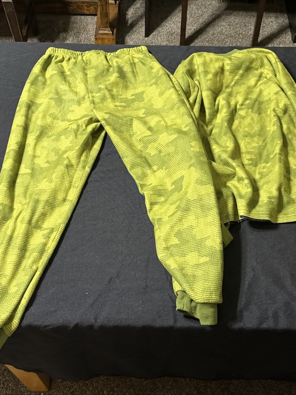 Jurassic World Boy's Shirt & Sweat Pants Size 8/10 Medium Green Black And White gallery