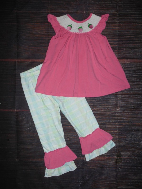 NEW Boutique Smocked Peaches Girls Tunic & Leggings Outfit Set