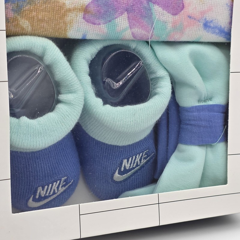 3 Piece Nike Baby Girls Outfit, 6-12 Months, Bodysuit Booties Headband, Gift B27 gallery