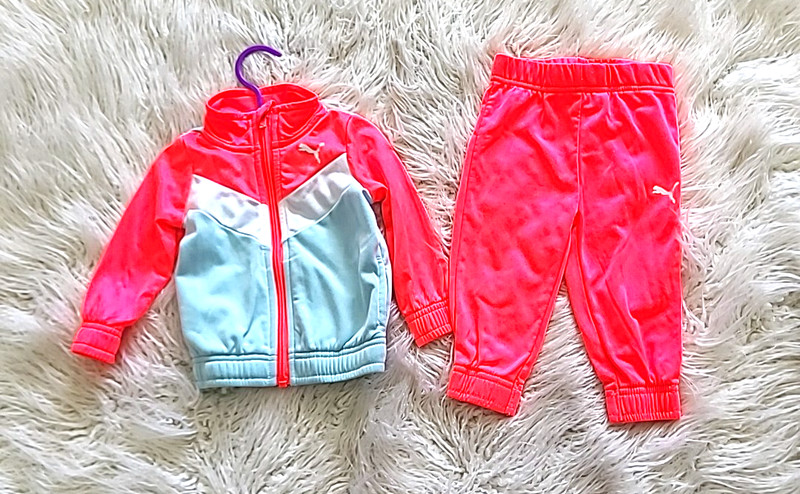 PUMA Baby Girls Size 6-9 Months 2pc. Tracksuit Hot Pink Neon