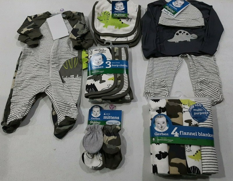 Gerber Baby Boy’s 19 Piece Baby Shower Gift Set NEW Dino, Camo Size Newborn