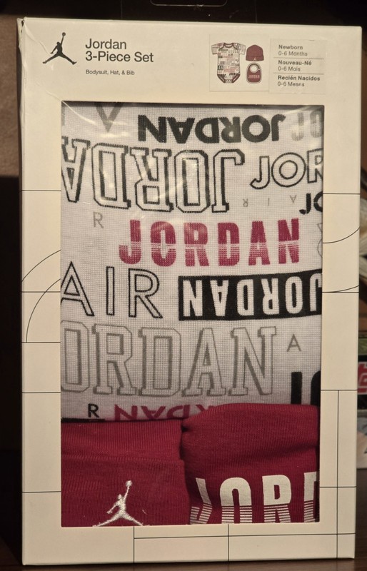 NEW 3 PIECE SET NIKE JORDAN NEW BORN 0-6 MONTHS HAT / BIB/ BODYSUIT 100% COTTON