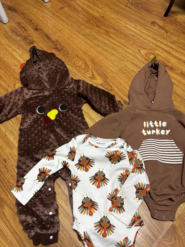 Baby 12-18 months Turkey Thanksgiving lot of 3 pieces CUTE (Old Navy)