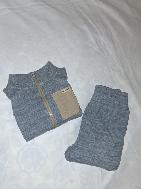 Bearpaw Baby & Toddler Gray Long Sleeve Zip Jacket & Pants 2 Piece Set, 9-12M