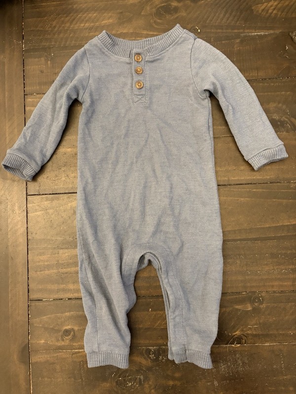 2 Old Navy Baby Boy Long Sleeve Romper Blue And Red Size 6-12 Months