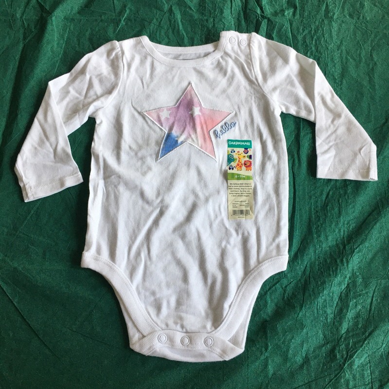 NWT Garanimals White Long Sleeve Embroidered Star “Hello” One Piece 6-9 Months