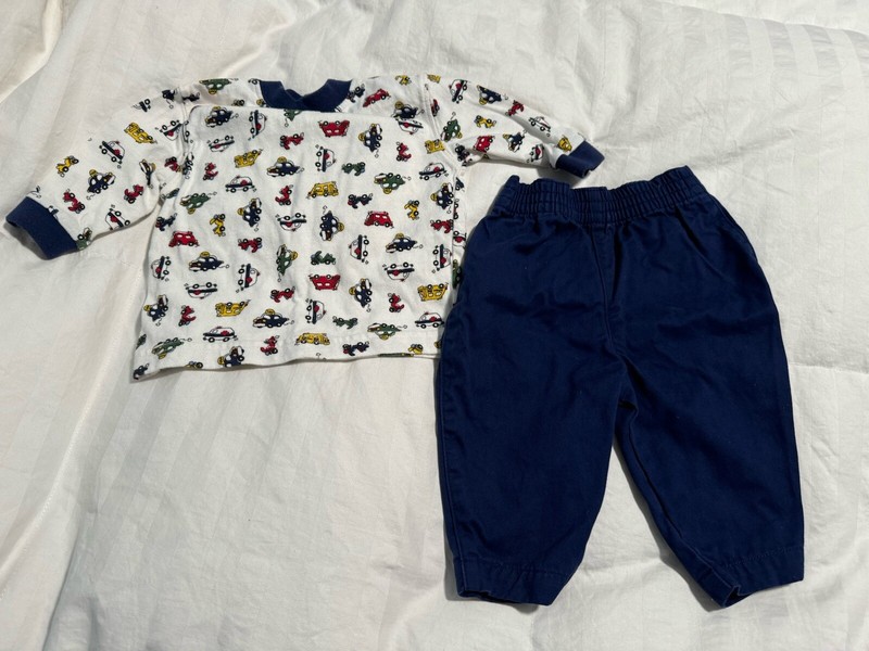 Carter’s Baby Boys 3-6 Month Set: Cars/trucks Shirt/ Navy Pants
