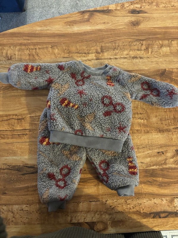 Harry Potter 0-3M Gray 2pc Fleece Graphic Print Sweatshirt & Pants Set