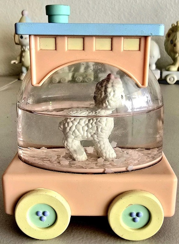 BIRTHDAY TRAIN "PRECIOUS MOMENTS" VTG- THIS IS YOUR SPECIAL DAY- 7 SNOW GLOBES gallery