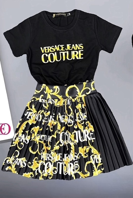 Girls Black & Gold Graphic T-Shirt and Pleated Skirt Set With Cap