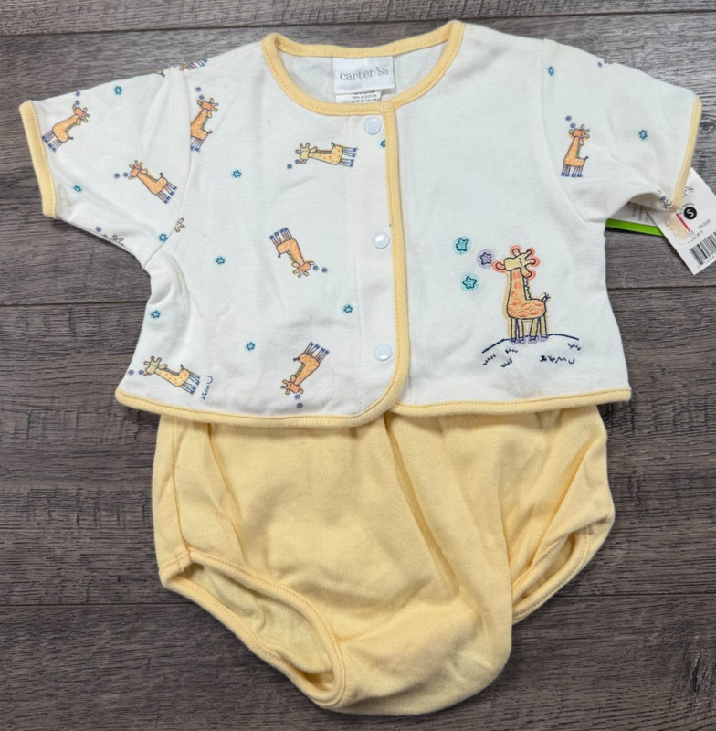 Baby Boy Clothes New Vintage Carter’s 0-3 Month Yellow Giraffe Emu Outfit -Stain