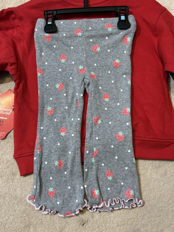 NEW, STRAWBERRY SHORTCAKE SWEATSHIRT & LEGGINGS OUTFIT, SIZE 12 MONTHS gallery