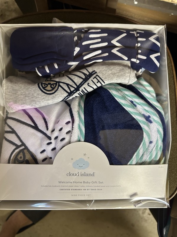 NEW CLOUD ISLAND 9-Piece WELCOME HOME BABY GIFT SET FOR NEWBORNS 0-3 MO