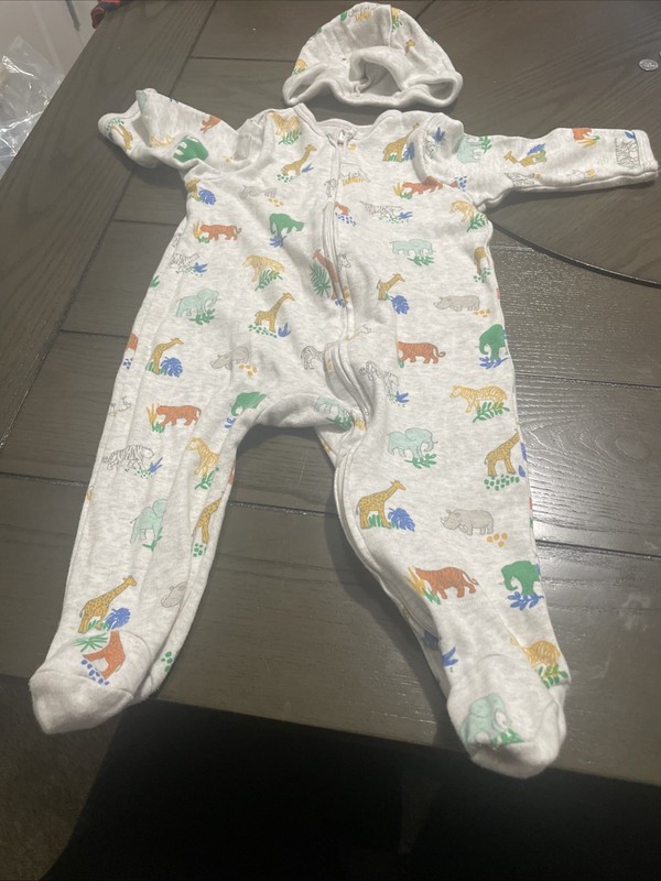 6-12 Month Zoo Themed Pajama Set With Matching Hat