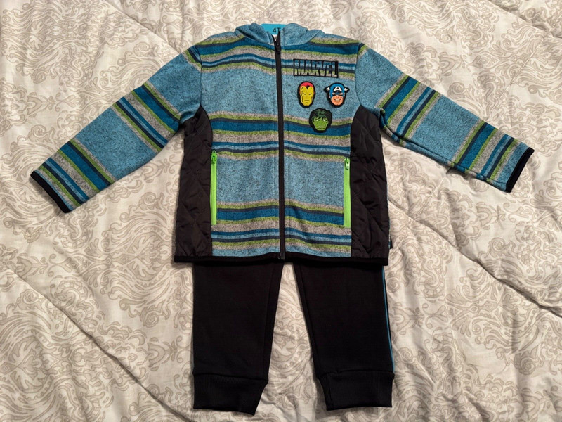 Boy’s Marvel Comics 3-Pc Set (Sweatpants/T-Shirt/Hooded Jacket) – Size 4T (NWT)