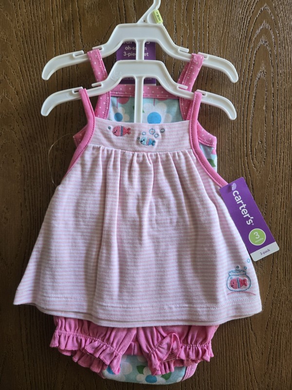 NWT Size 3M Carter’s 3 piece set outfit pink tank top w/ fish floral sunsuit