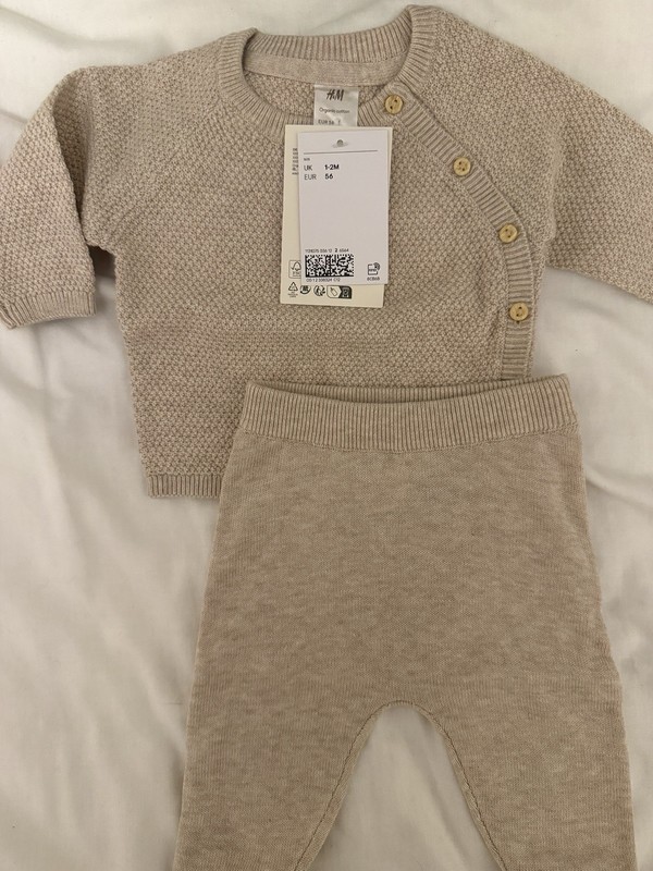 H&M Baby Coord Trousers And Jumper. Beige 1-2 Months. NEW