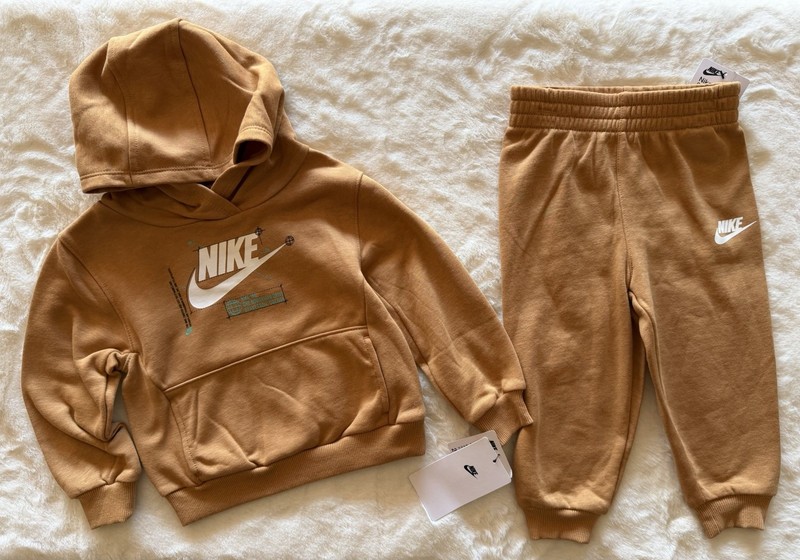 NIKE SPORTSWEAR Baby Boy’s Fleece Hoodie /Joggers Outfit, 2-piece set, 24M