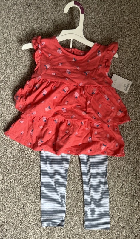 Carter’s 3T Girls 2 Piece Outfit