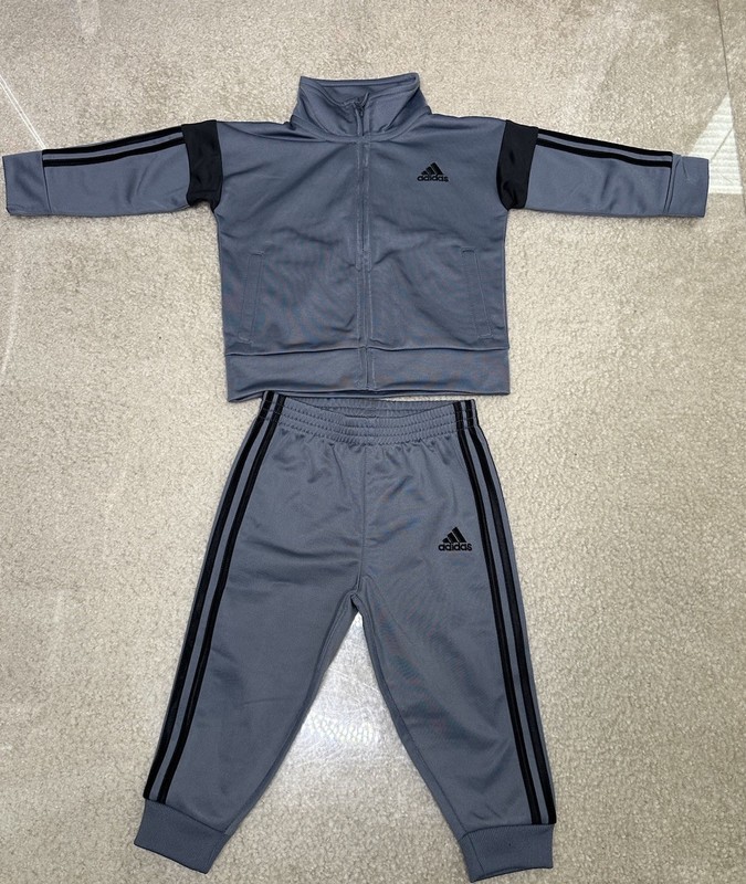 ADIDAS GREY BLACK INFANT TODDLER 2 PIECE TRACK SUIT 12 MOS NWOT $50